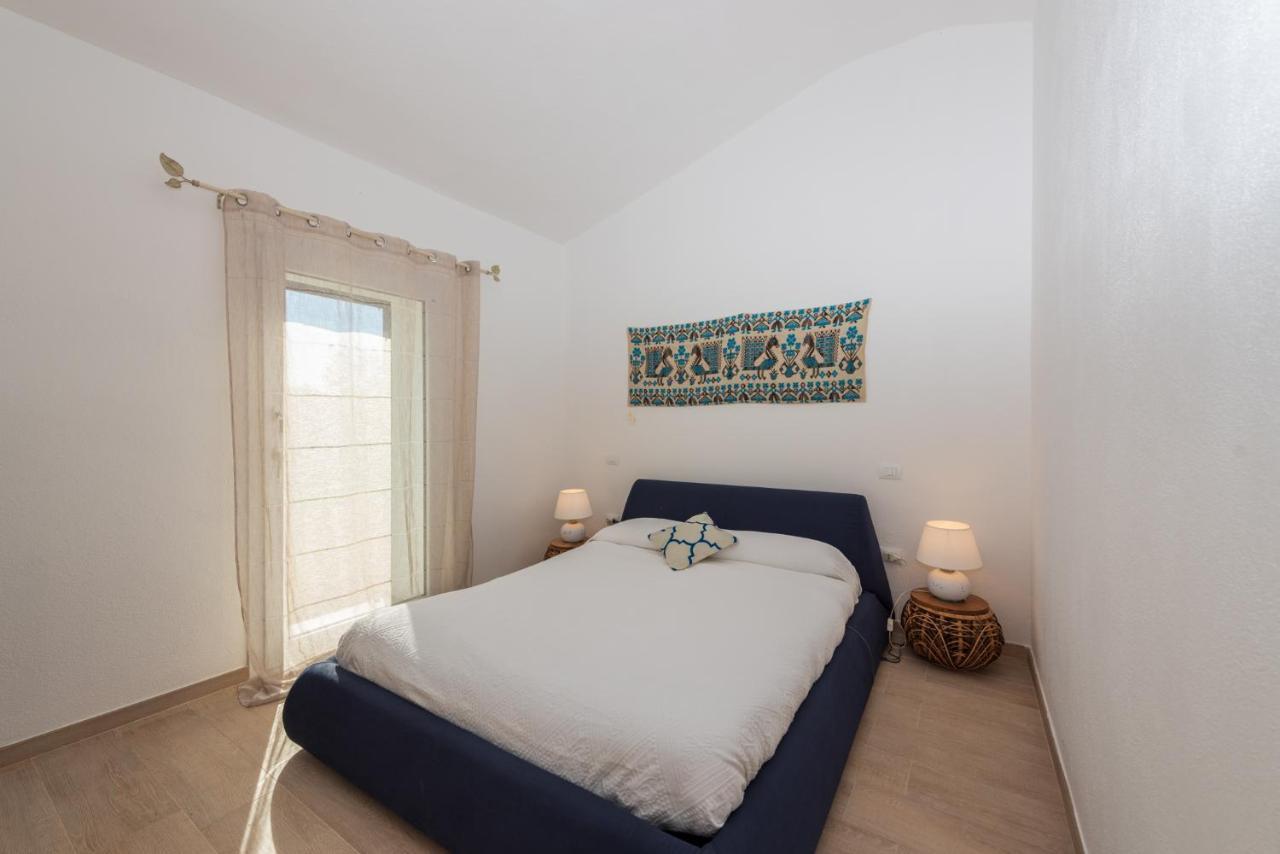 B&B Bithia Chia Extérieur photo
